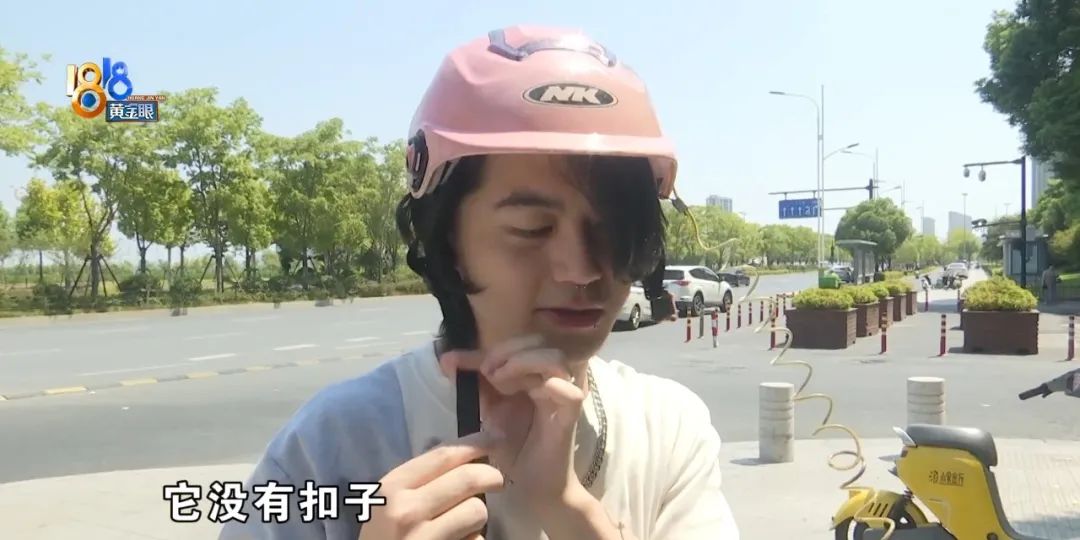 DƬ